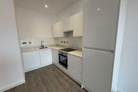 1 bedroom flat to rent, Lower Vickers Street, Manchester M40