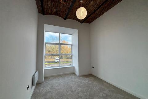 1 bedroom flat to rent, Lower Vickers Street, Manchester M40