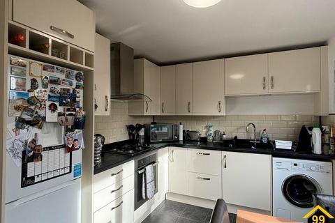 2 bedroom semi-detached house to rent, Ash Road, Torquay, Devon, TQ12