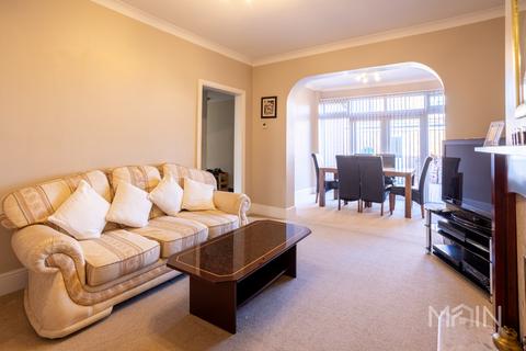 4 bedroom semi-detached house for sale, Highway Road, Leicester LE5