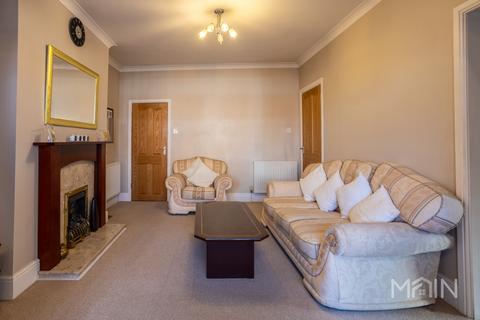 4 bedroom semi-detached house for sale, Highway Road, Leicester LE5