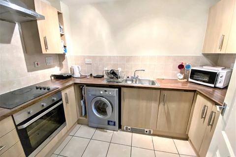 2 bedroom flat to rent, Liberty Grove, ,
