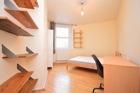 1 bedroom in a flat share to rent - Electric House, Bow Road, E3 2BL