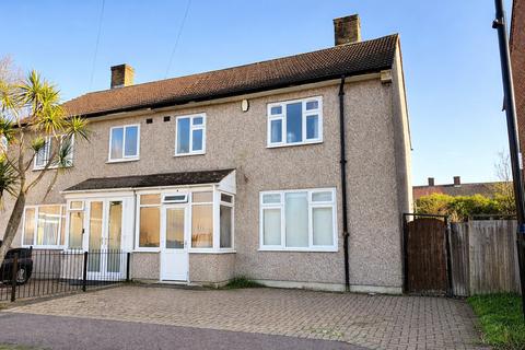 3 bedroom end of terrace house for sale - Dursley Close, London SE3
