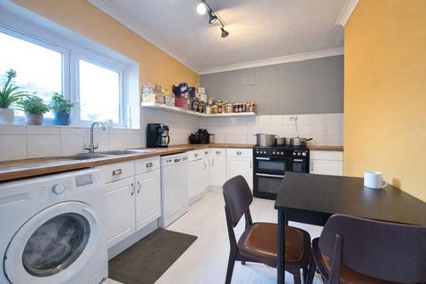 3 bedroom end of terrace house for sale, Dursley Close, London SE3