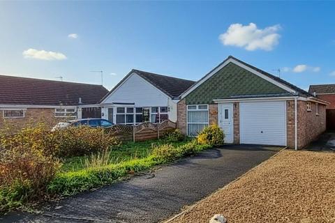 2 bedroom bungalow for sale - Falcon Crescent, Somerset BS22