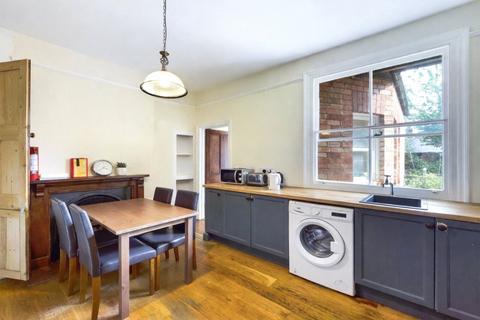 undefined, Abington Avenue, Northampton NN1