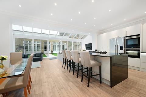 undefined, Imperial Crescent, Imperial Wharf, London