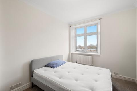 2 bedroom flat for sale, Parkview Court, 38 Fulham High Street, London