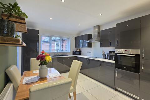 undefined, Bishop Drive, Long Itchington, CV47