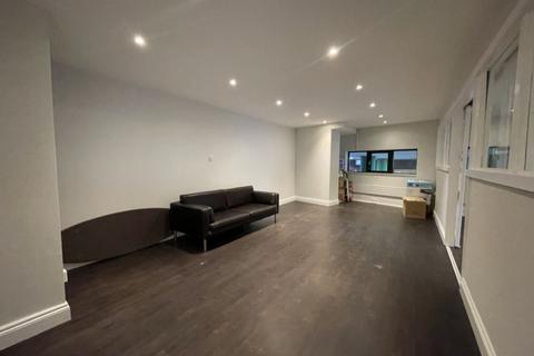 Office to rent - Wellington Road, London NW8