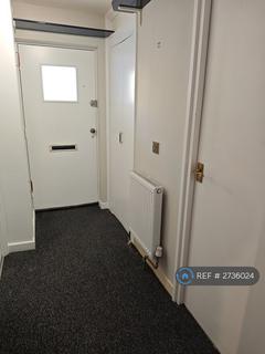 1 bedroom flat to rent, Cross Road, Uxbridge, UB8