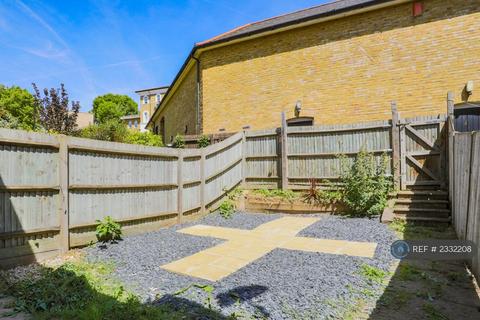 3 bedroom terraced house to rent, Lordship Lane, Dulwich, SE22