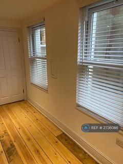 2 bedroom flat to rent, Warrior Gardens, St Leonard's On Sea, TN37