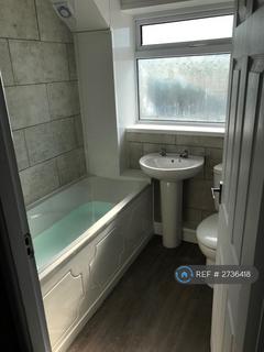 3 bedroom terraced house to rent, Layton Road, Ashton-On-Ribble, Preston, PR2