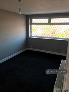 3 bedroom terraced house to rent, Layton Road, Ashton-On-Ribble, Preston, PR2