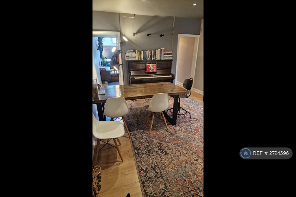 Dining Room (Previously Occupied)