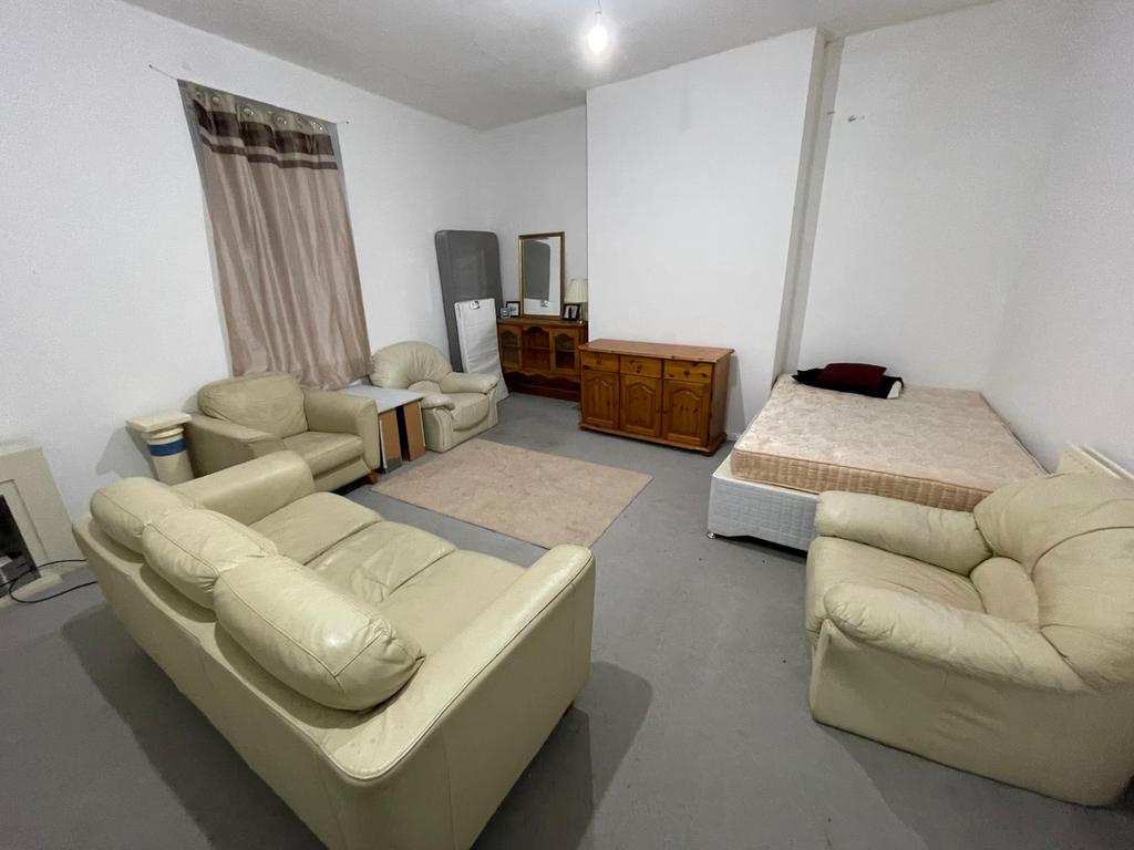 One Bedroom Flat