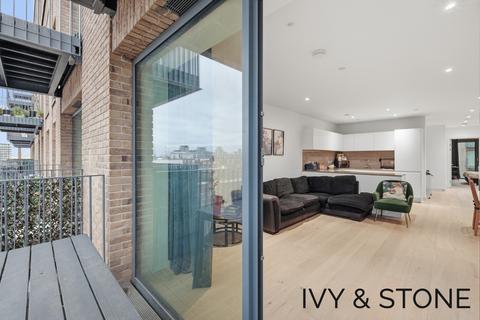 2 bedroom apartment for sale, Banyan Court, Royal Wharf, E16