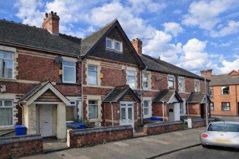 3 bedroom terraced house to rent - Fletcher Road, Stoke-on-Trent, , ST44Aj