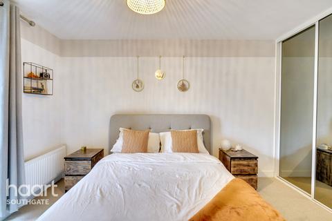 1 bedroom flat for sale, Ebony Crescent, Barnet