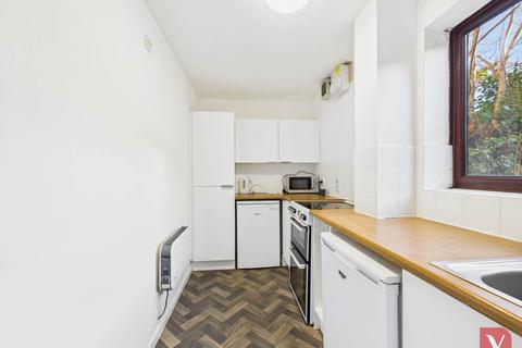2 bedroom end of terrace house to rent, Mendelssohn Grove, Milton Keynes MK7