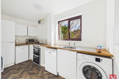 undefined, Mendelssohn Grove, Milton Keynes MK7