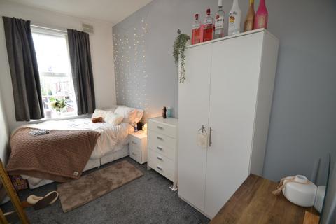 undefined, Belgrave Avenue, Manchester M14