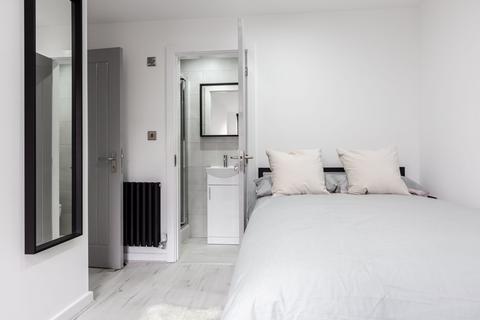 6 bedroom house to rent, Cranborne Road, Liverpool L15