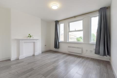 1 bedroom flat to rent, Garratt Lane, London, SW18