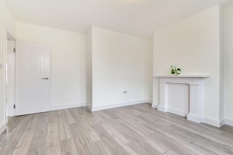 1 bedroom flat to rent, Garratt Lane, London, SW18