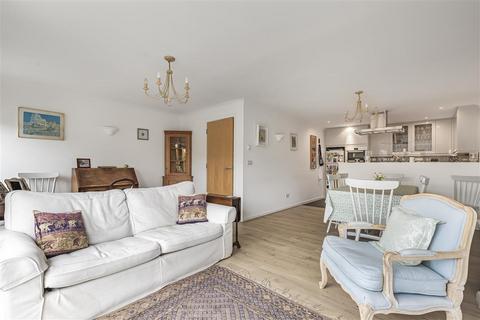 2 bedroom terraced house for sale, Harberson Road, SW12