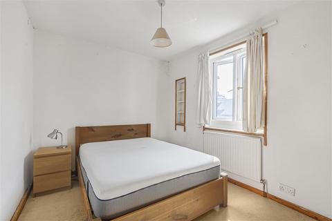 5 bedroom semi-detached house for sale, St. John's Hill, SW11