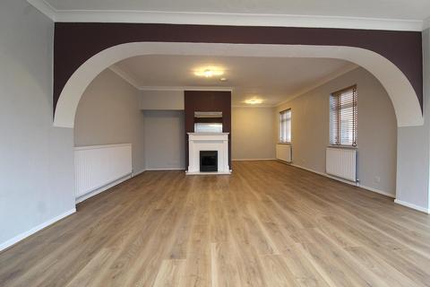 undefined, The Horseshoe, Hemel Hempstead HP3