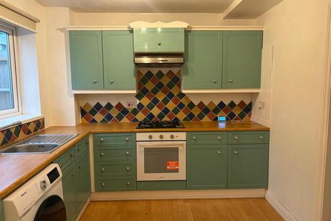 2 bedroom semi-detached house to rent, Coyne Road, West Bromwich