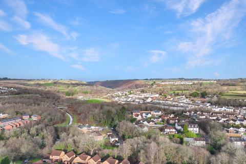 3 bedroom detached house for sale, Heol-y-Glyn, Treharris CF46