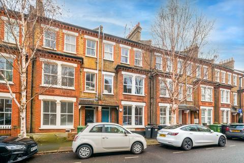 2 bedroom flat for sale - Heyford Avenue, London SW8