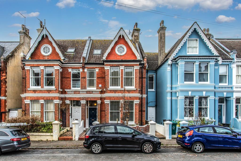 24 Lancaster Road6