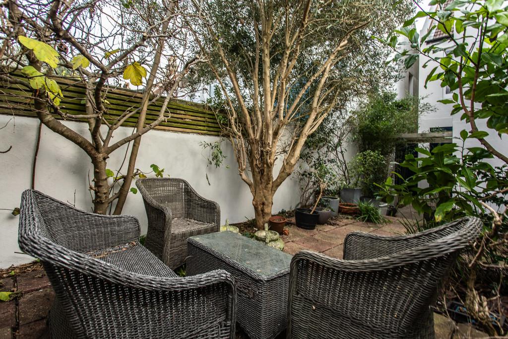 24 Lancaster Road15