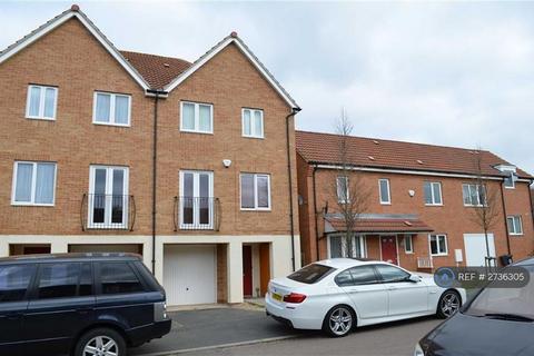 4 bedroom semi-detached house to rent, Austwick Close, Leicester, LE4