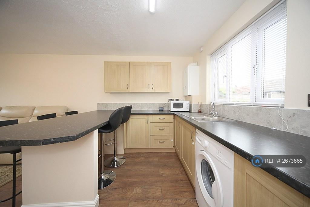 Kitchen - Pic 1