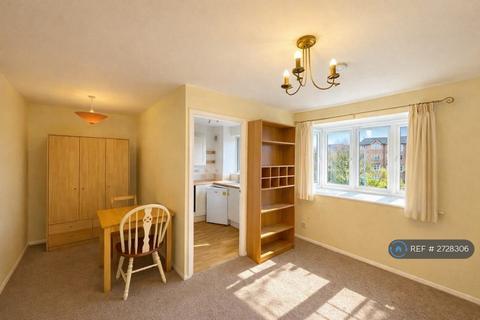 Studio to rent, Dobson House, London, SE14