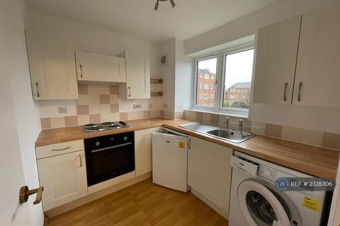 Studio to rent, Dobson House, London, SE14