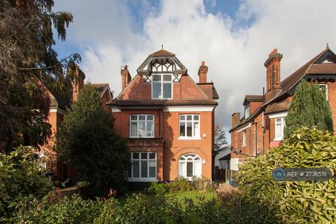 2 bedroom maisonette to rent, Harold Road, London, SE19