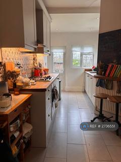 2 bedroom maisonette to rent, Harold Road, London, SE19