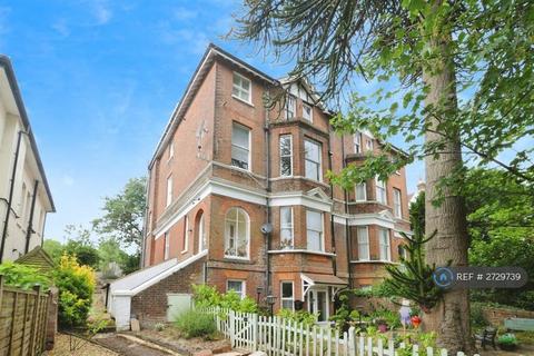 2 bedroom flat to rent, London Road, St. Leonards-On-Sea, TN37