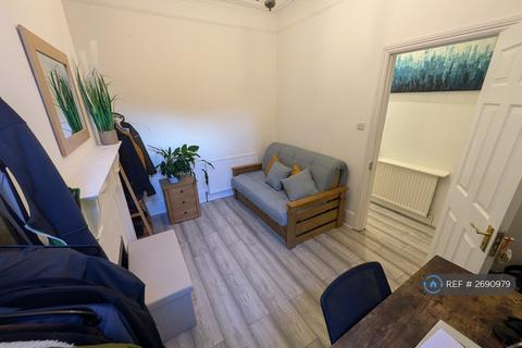 2 bedroom flat to rent, Francemary Road, London, SE4