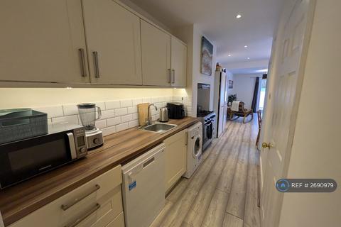 2 bedroom flat to rent, Francemary Road, London, SE4