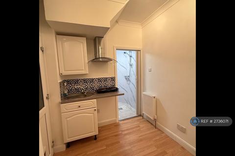undefined, Kenway, Southend-On-Sea, SS2