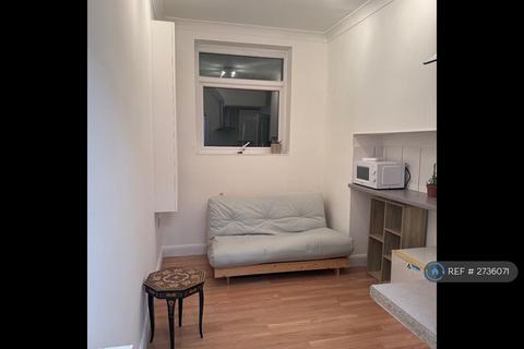 undefined, Kenway, Southend-On-Sea, SS2